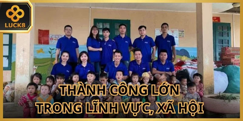 Anh còn phát triển chiến dịch nhân ái ngoài xã hội